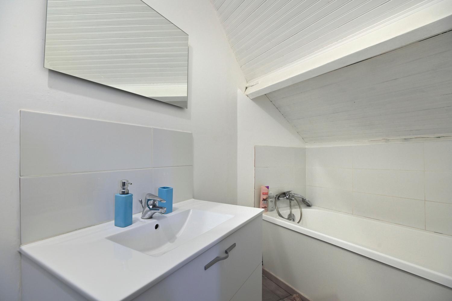 T2 Cosy Et Lumineux - Proche Centre Et Commodites Saint-Quentin  Exterior foto