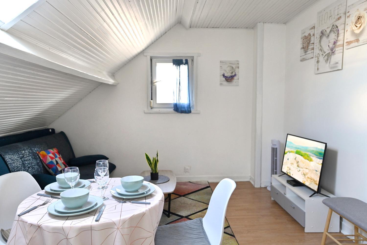 T2 Cosy Et Lumineux - Proche Centre Et Commodites Saint-Quentin  Exterior foto